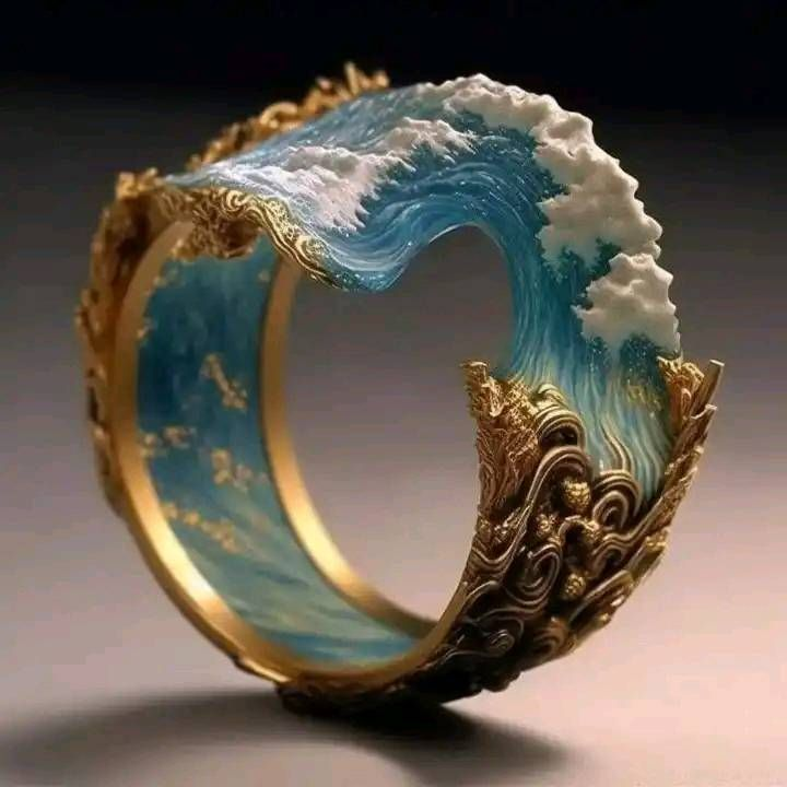 Vintage Oceanic Wave Gold Ring